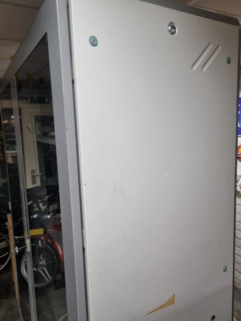 Patchkast 1.65 x 1.92 en 68 cm diep, Ophalen, Gebruikt, Glas, Plaatstaal
