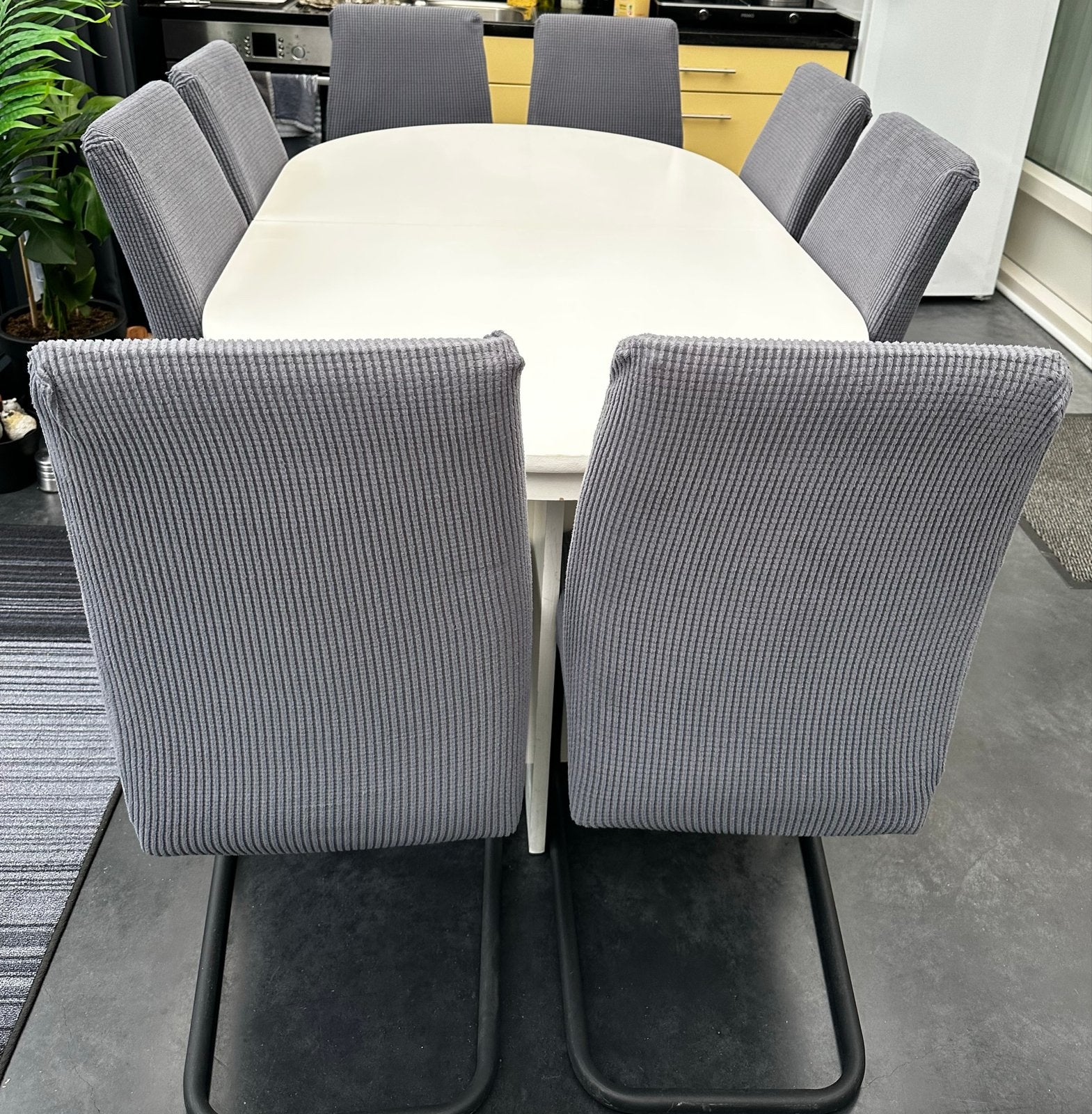 Uitschuifbare eettafel met 8 stoelen, Huis en Inrichting, Ophalen, Gebruikt, 50 tot 100 cm, Vijf personen of meer