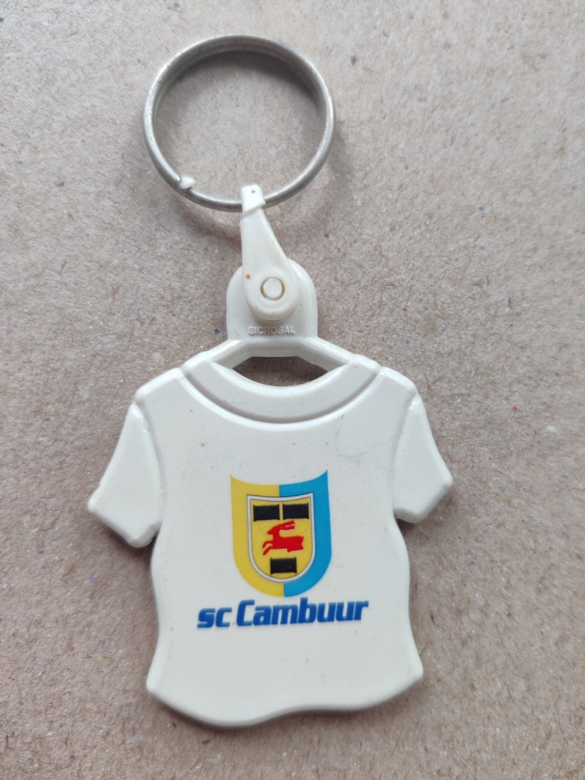Cambuur sleutelhanger, Ophalen