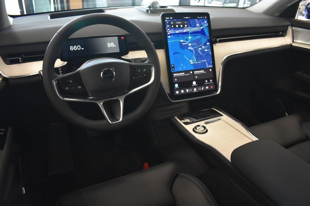 Volvo EX90 Ultra Twin Performance AWD 106kWh/680PK | 360 | L, 0 cilinders, 7 stoelen, 2765 kg, 681 pk