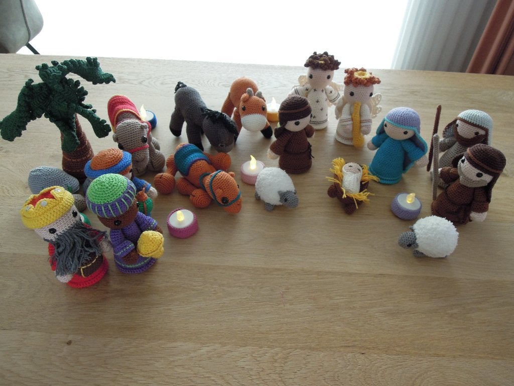 Kerststal gehaakt, Diversen, Kerst, Ophalen of Verzenden, Zo goed als nieuw