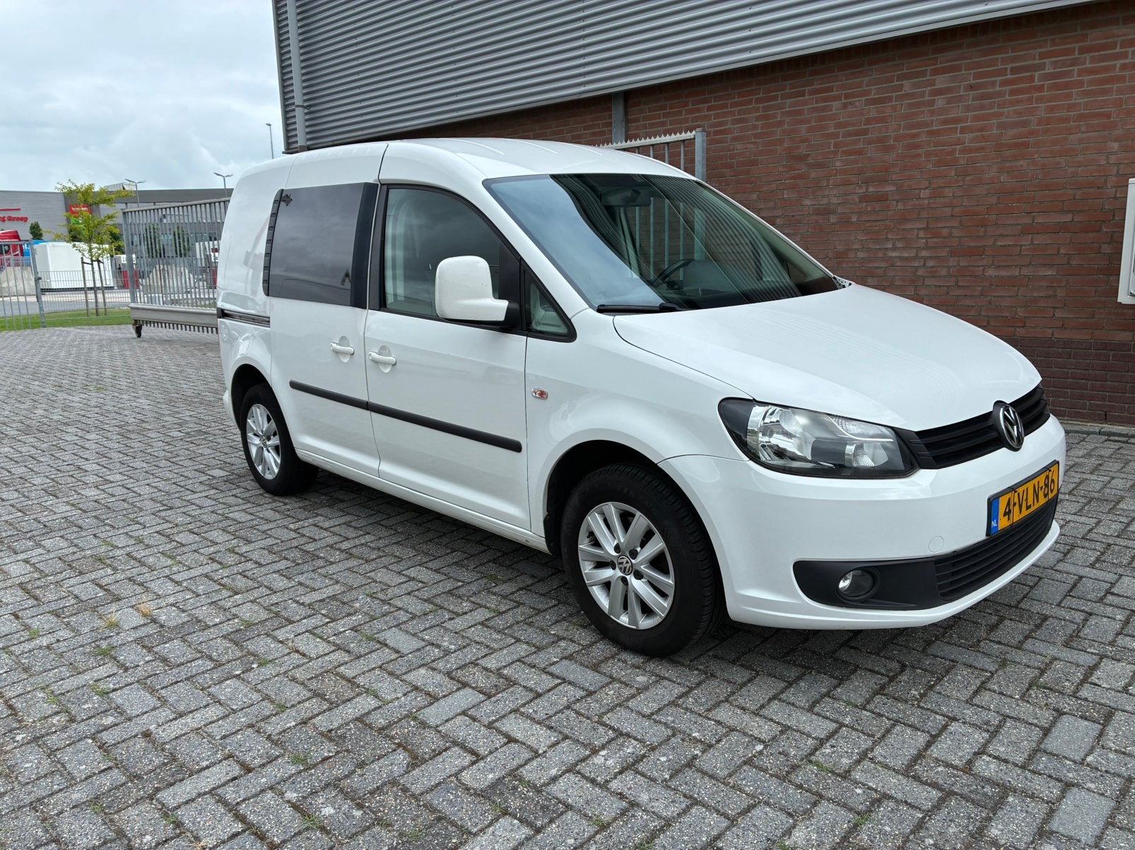 Volkswagen Caddy 2.0 CNG 80KW 2011, Auto's, Voorwielaandrijving, Stof, 4 cilinders, Volkswagen