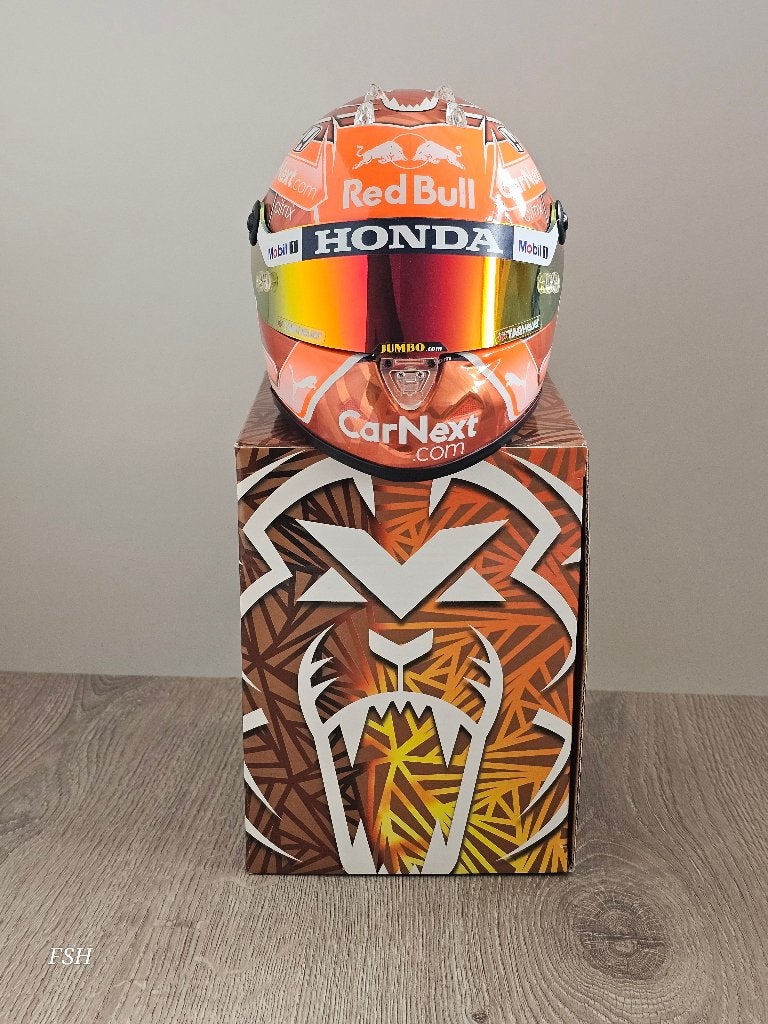 SUMMERSALE: Helm 1:2, M. Verstappen, Belgie/SPA 2021. TOPPER, Verzamelen, Ophalen of Verzenden, Zo goed als nieuw, Formule 1