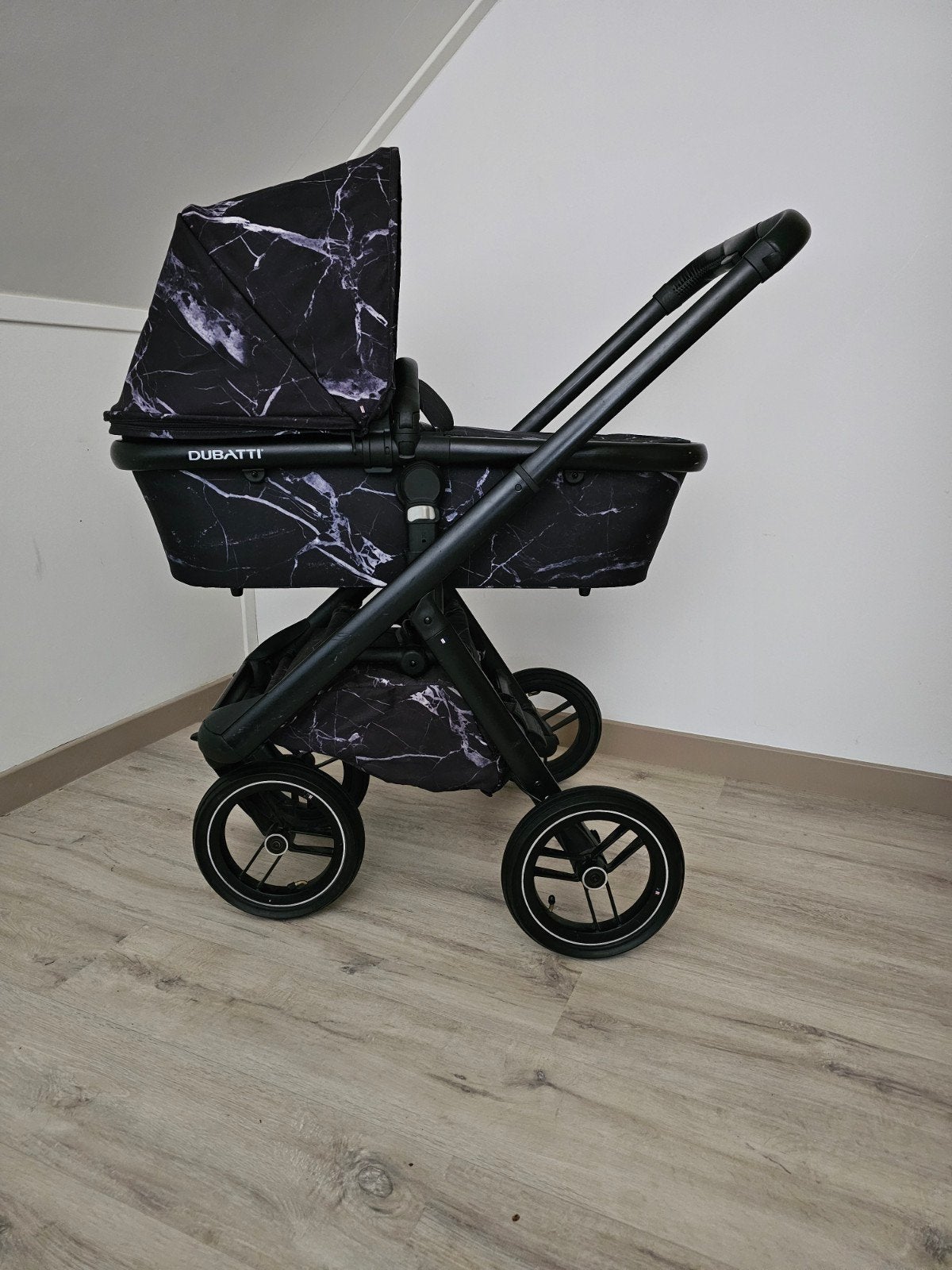 dubatti one E5 Limited edition Marmer 3in1 compleet, Verstelbare duwstang, Zo goed als nieuw, Combiwagen, Ophalen