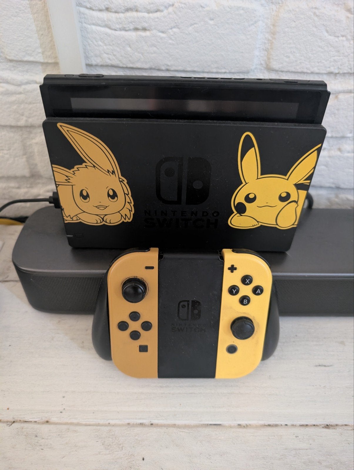 Nintendo Switch Pokémon Let's Go Pikachu editie + 5 g, Ophalen, Switch Original, Met games