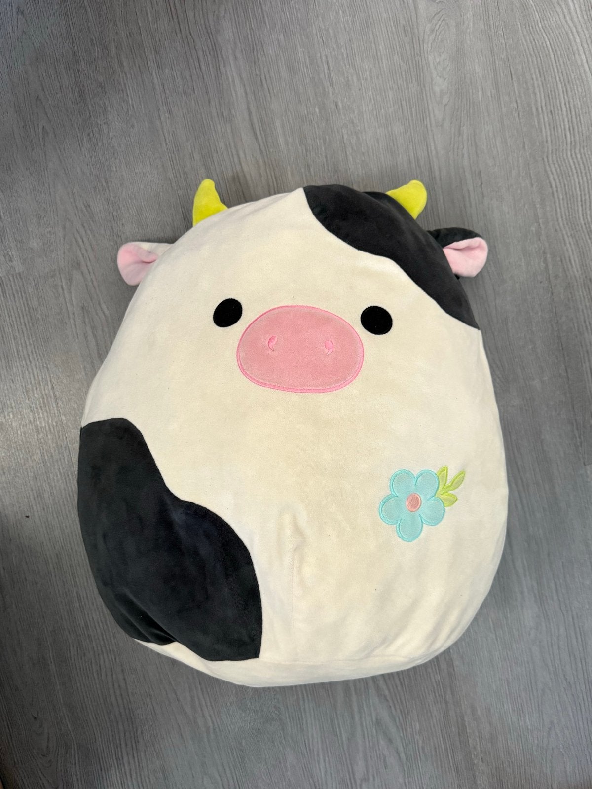 Squishmallow 45cm Koe Knuffel met Bloem, Ophalen, Zo goed als nieuw, Middelgroot (20 tot 80 cm), Meerkleurig
