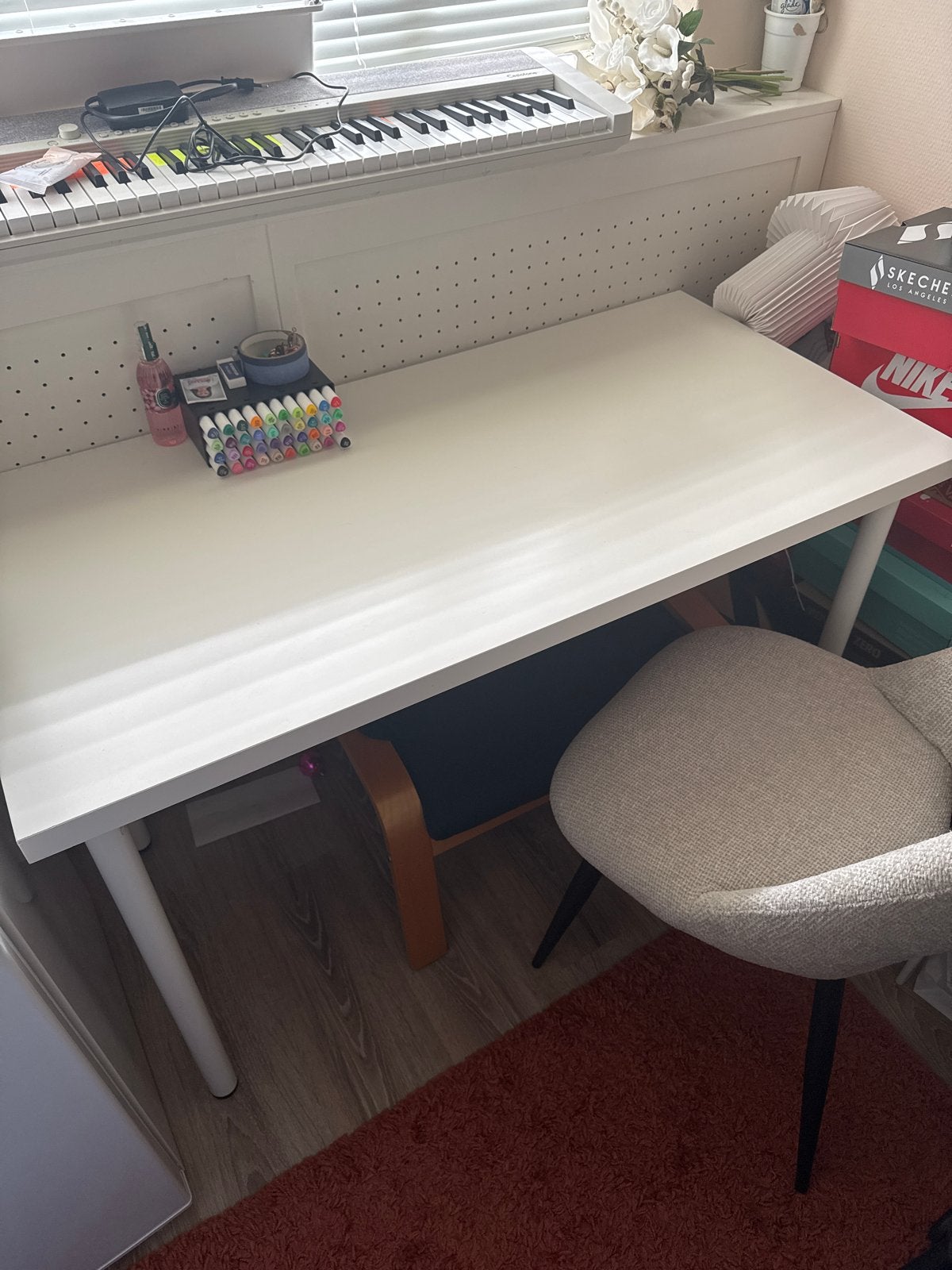 IKEA ADILS Bureau/Tafel 120x60 - Wit, Zo goed als nieuw, Huis en Inrichting, Tafels | Eettafels, Ophalen, 100 tot 150 cm, Tot twee personen
