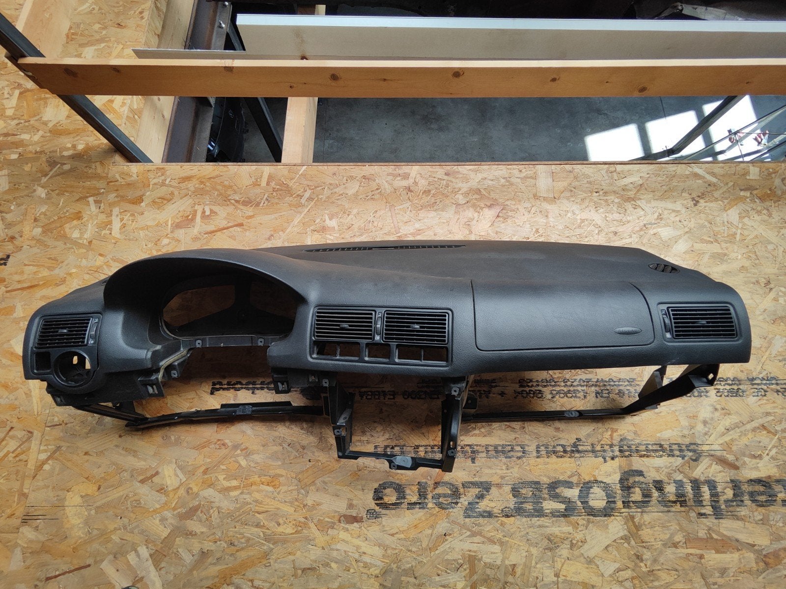 dashboard Volkswagen Golf 4 (Golf IV), in heel goede staat, Ophalen, Volkswagen