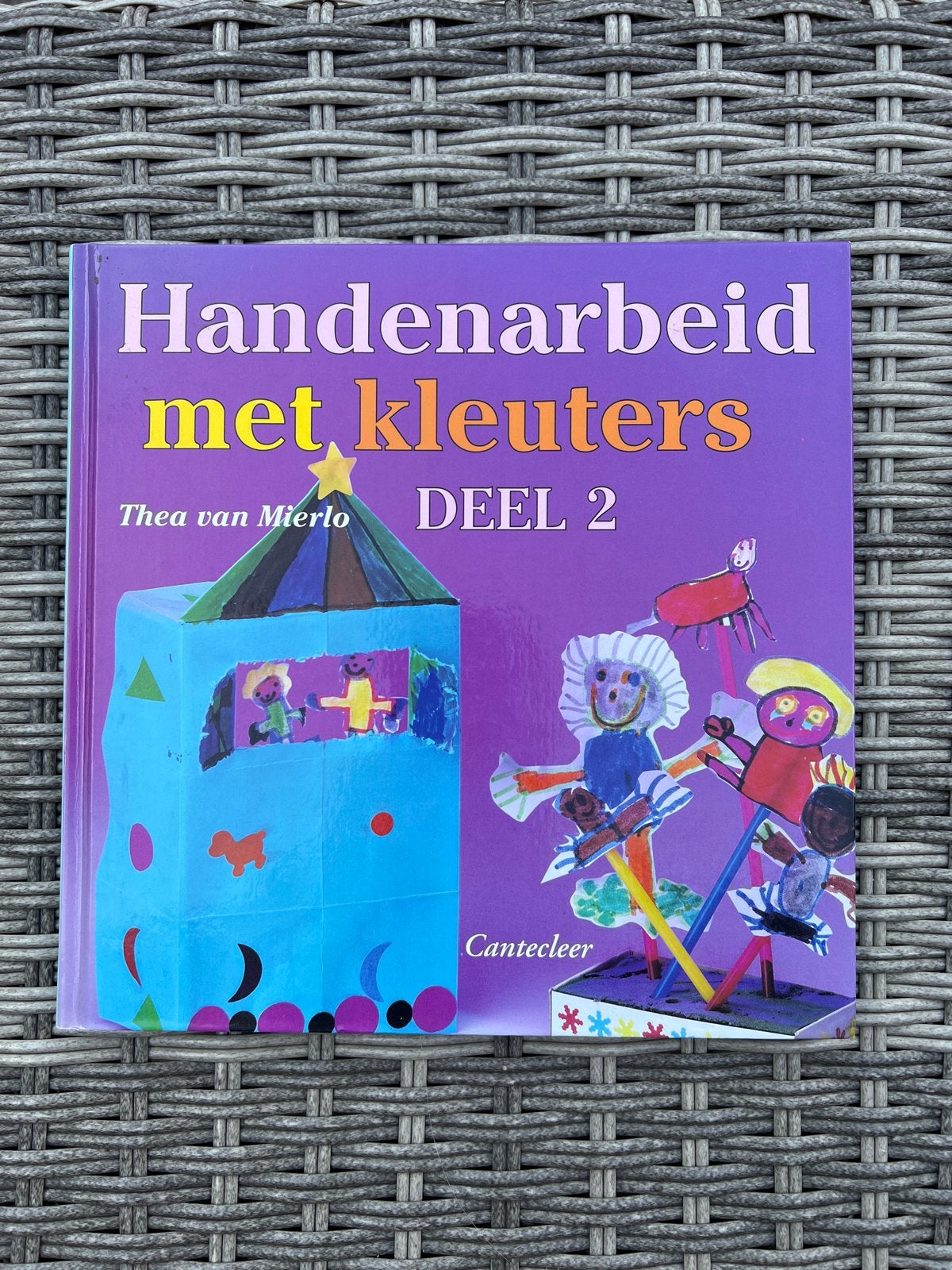 Handenarbeid met kleuters DEEL 2 - Thea van Mierlo, Non-fictie, Jongen of Meisje, Ophalen of Verzenden, Zo goed als nieuw