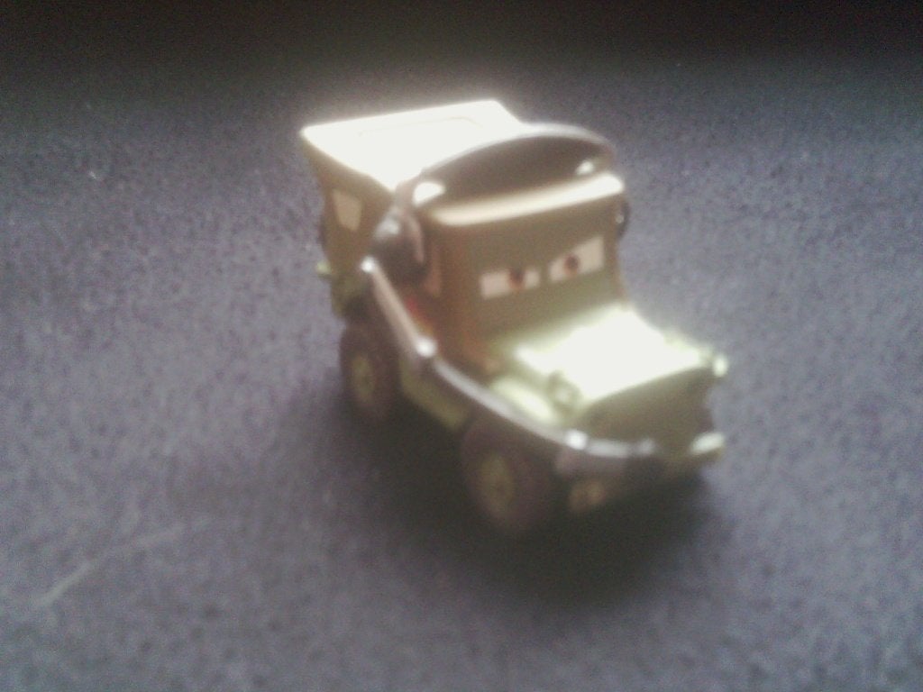 Disney Cars 2 Auto's        Sarge met Koptelefoon, Ophalen of Verzenden, Zo goed als nieuw