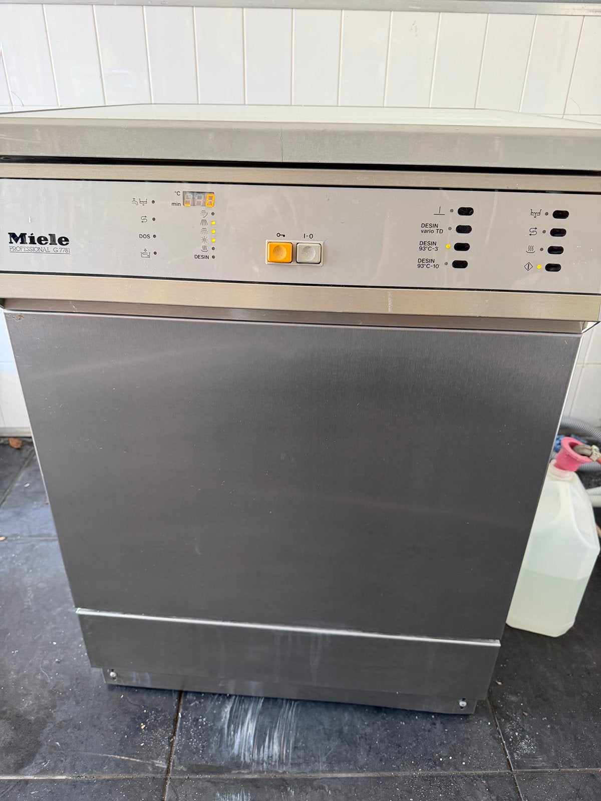 Miele professional thermodesinfector G7781 dentist tandarts, 60 cm of meer, Refurbished, Ophalen of Verzenden, Vrijstaand