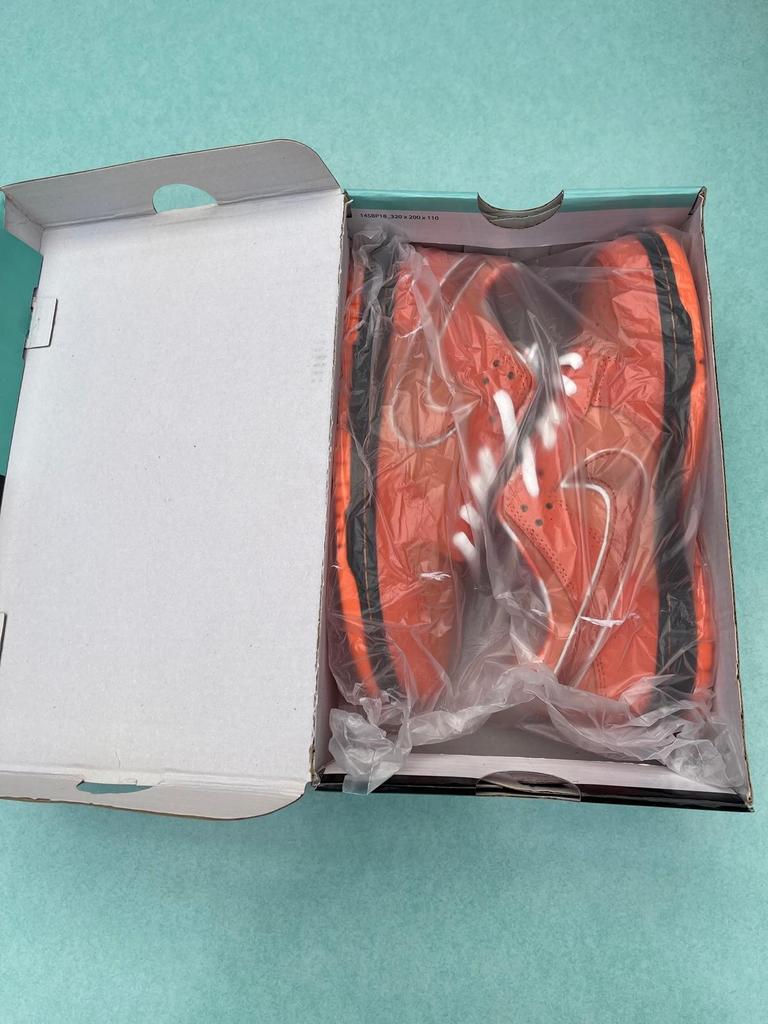 Nike SB Dunk Low Pro 'Red Lobster' - Nieuw in doos, Kleding | Heren, Schoenen, Ophalen, Overige kleuren, Nieuw, Sneakers of Gympen
