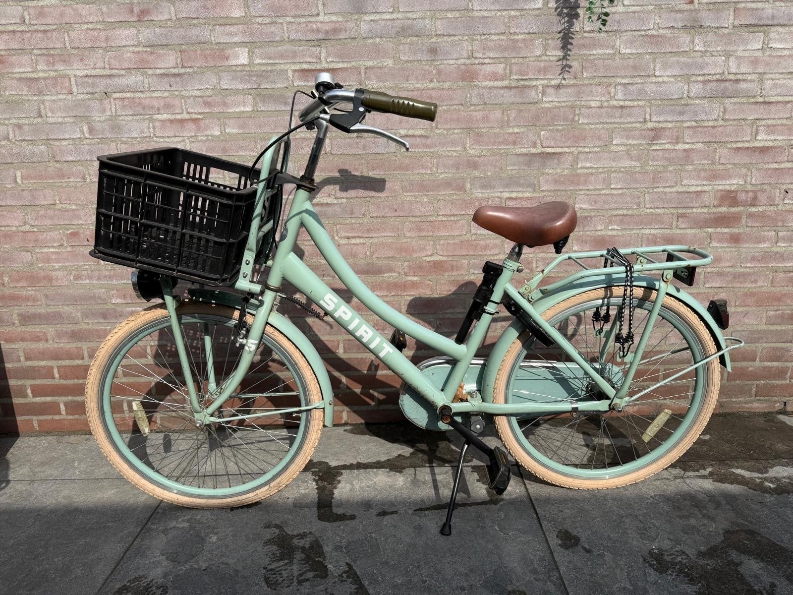 Spirit fiets met mand - voorband lek, Fietsen en Brommers, Velgrem, 50 tot 53 cm, Ophalen, Overige merken