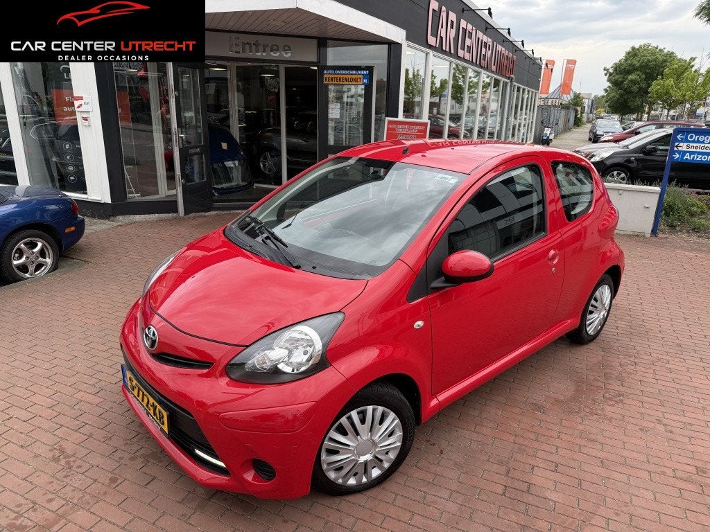Toyota Aygo 1.0 VVT-i Comfort 3drs airco zeer nette toyota, Auto's, Gebruikt, 4 stoelen, 68 pk, Bedrijf