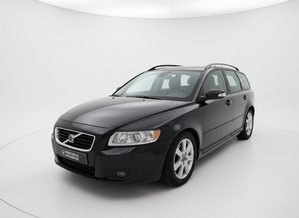 Volvo V50 2.4 D5 EDITION I, Cruise, Trekhaak, AUT, Auto's, Gebruikt, 1436 kg, Zwart, Diesel