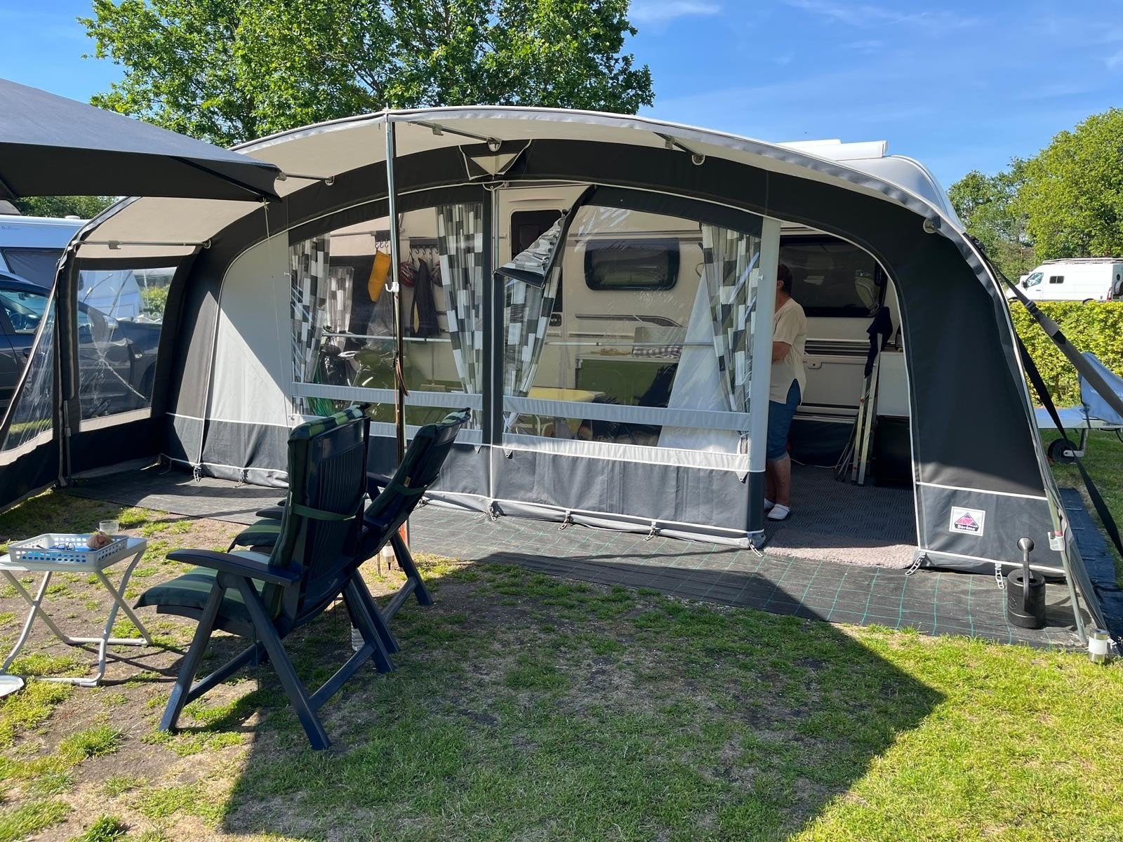 Voortent/ dakluifel caravan dorema, Ophalen, Zo goed als nieuw