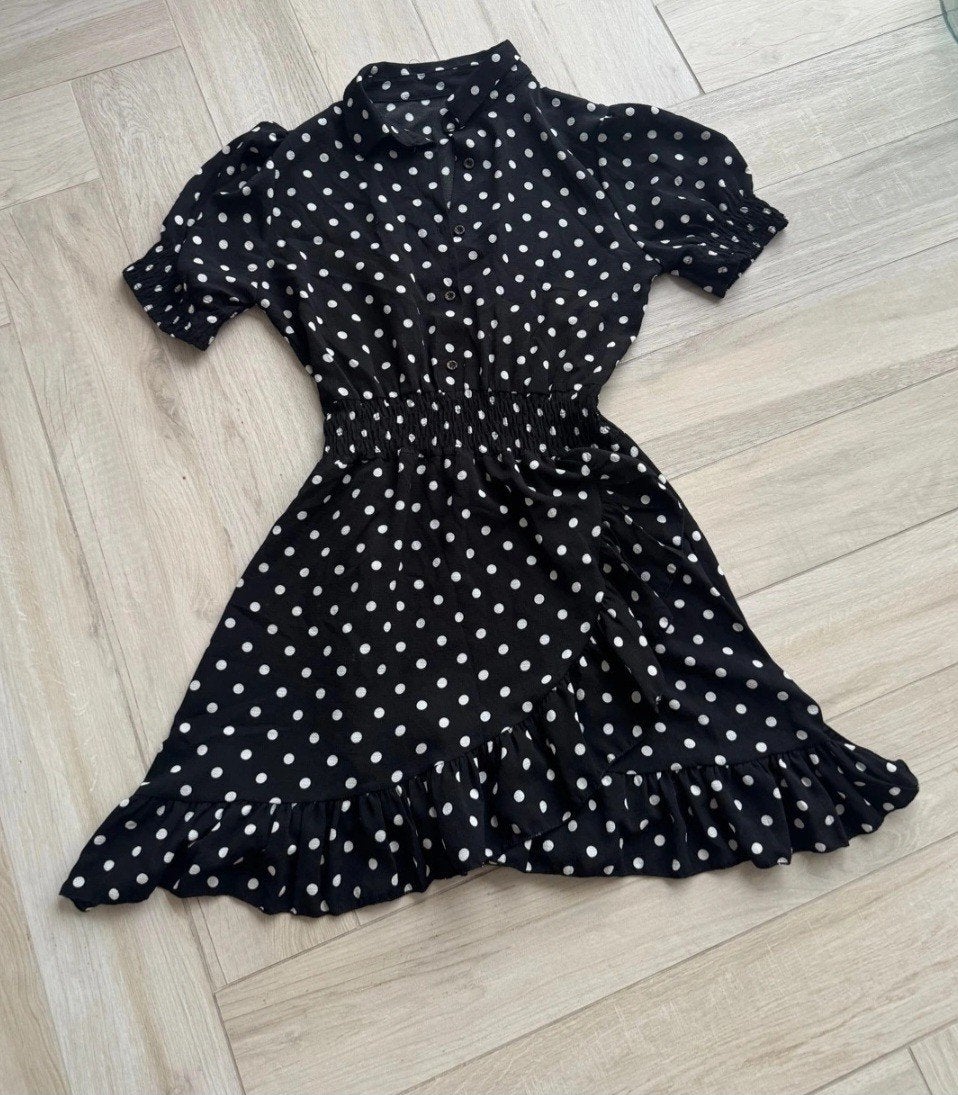 Zwart-witte Polkadot Jurk met Ruches maat S, Kleding | Dames, Jurken, Zwart, Ophalen of Verzenden, Zo goed als nieuw, Maat 36 (S)