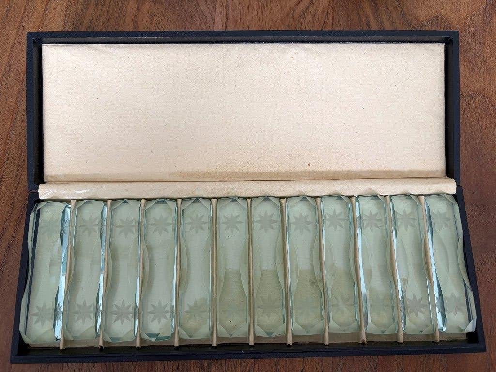 Set van 12 Art Deco kristallen messenleggers in doos, Ophalen of Verzenden