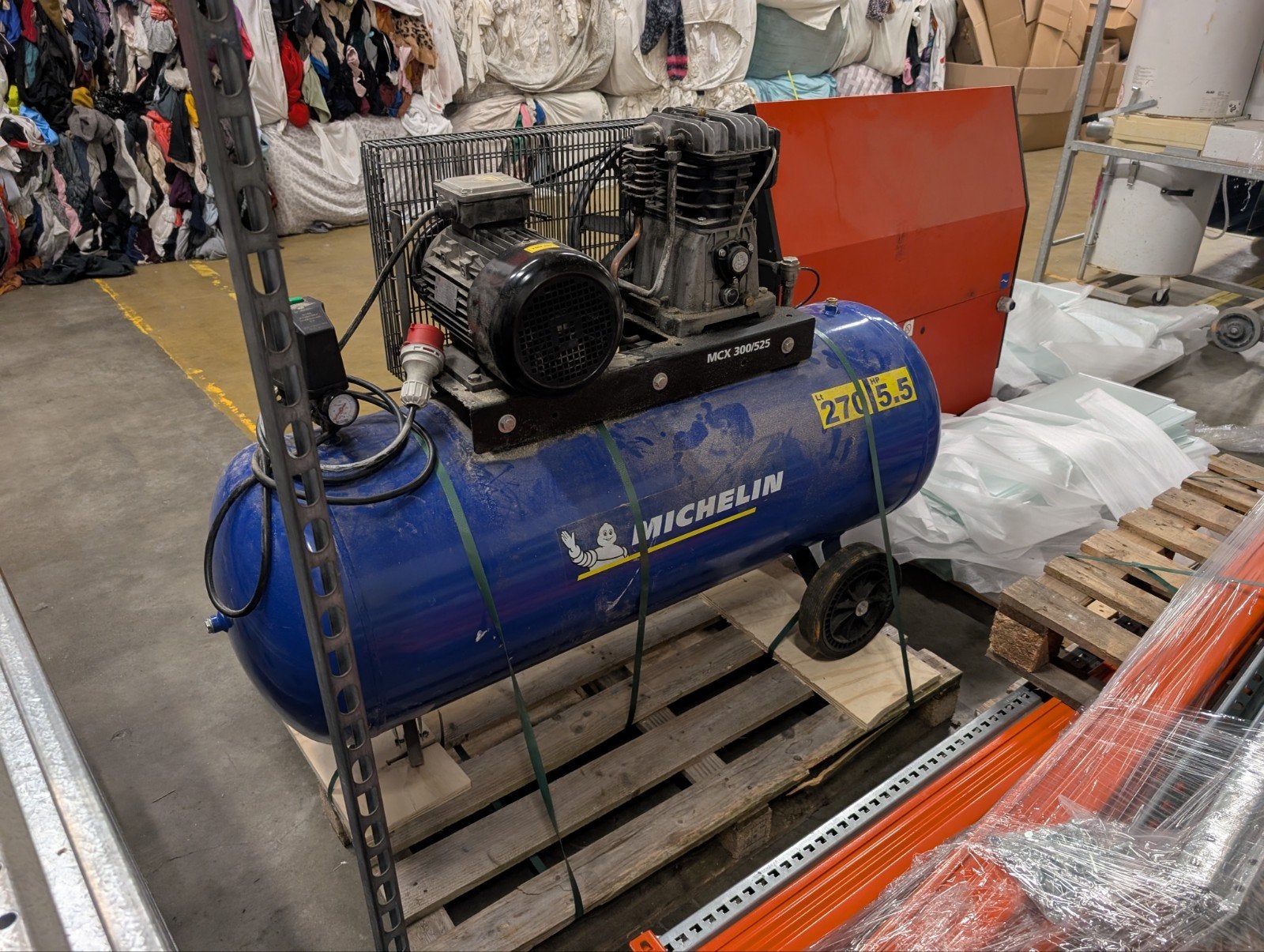 Michelin MCX 200/525 Compressor - 270L, 5.5 PK, Ophalen, Gebruikt, 400 tot 800 liter/min, Mobiel