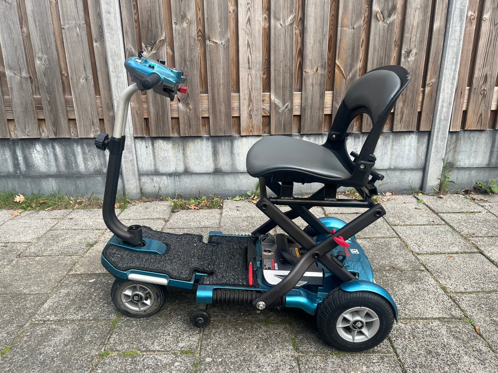 Heartway Brio opvouwbare inklapbare scootmobiel, Ophalen, 10 km/u of minder, Gebruikt, 16 t/m 25 km