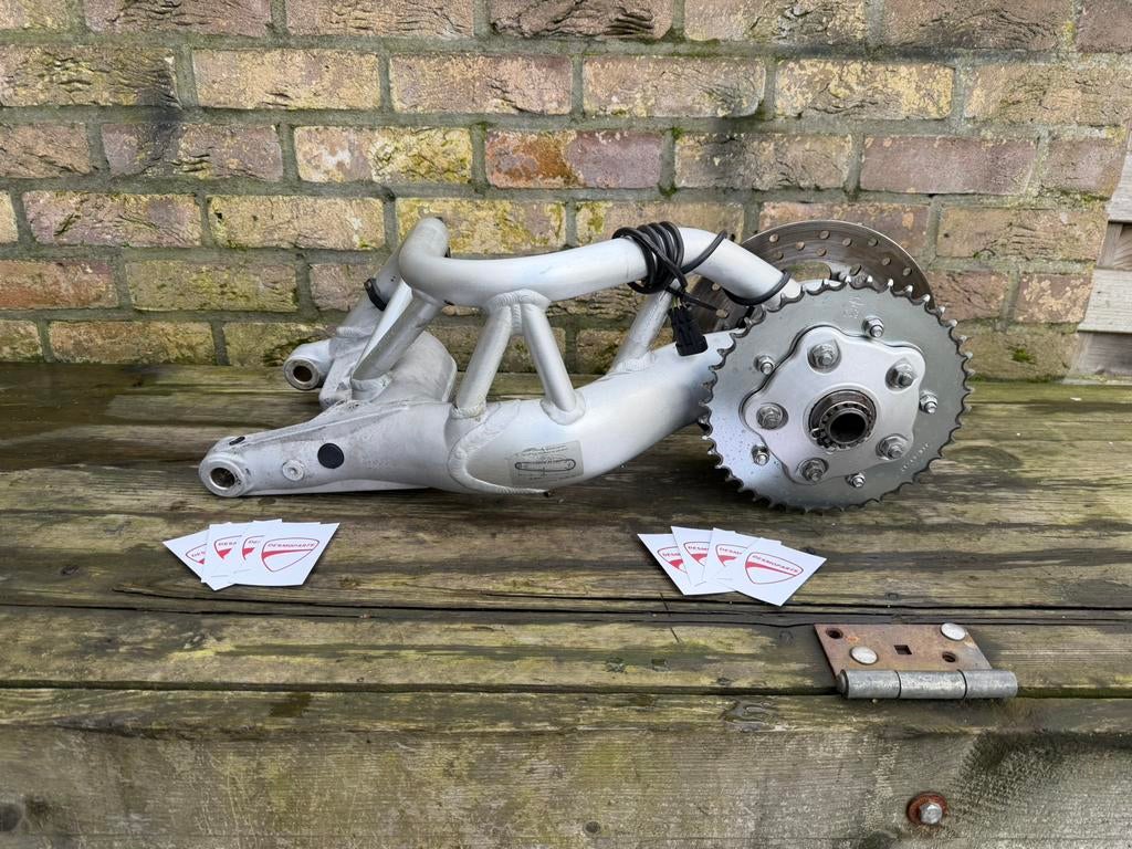 Ducati monster s4rs s4r s2r 1000 etc enkelzijdige achterbrug, Motoren, Onderdelen | Ducati, Ophalen of Verzenden