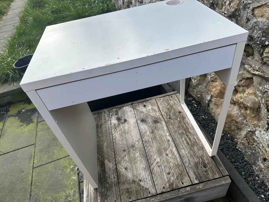 IKEA bureau met lade, Huis en Inrichting, Bureaus, Gebruikt, Ophalen