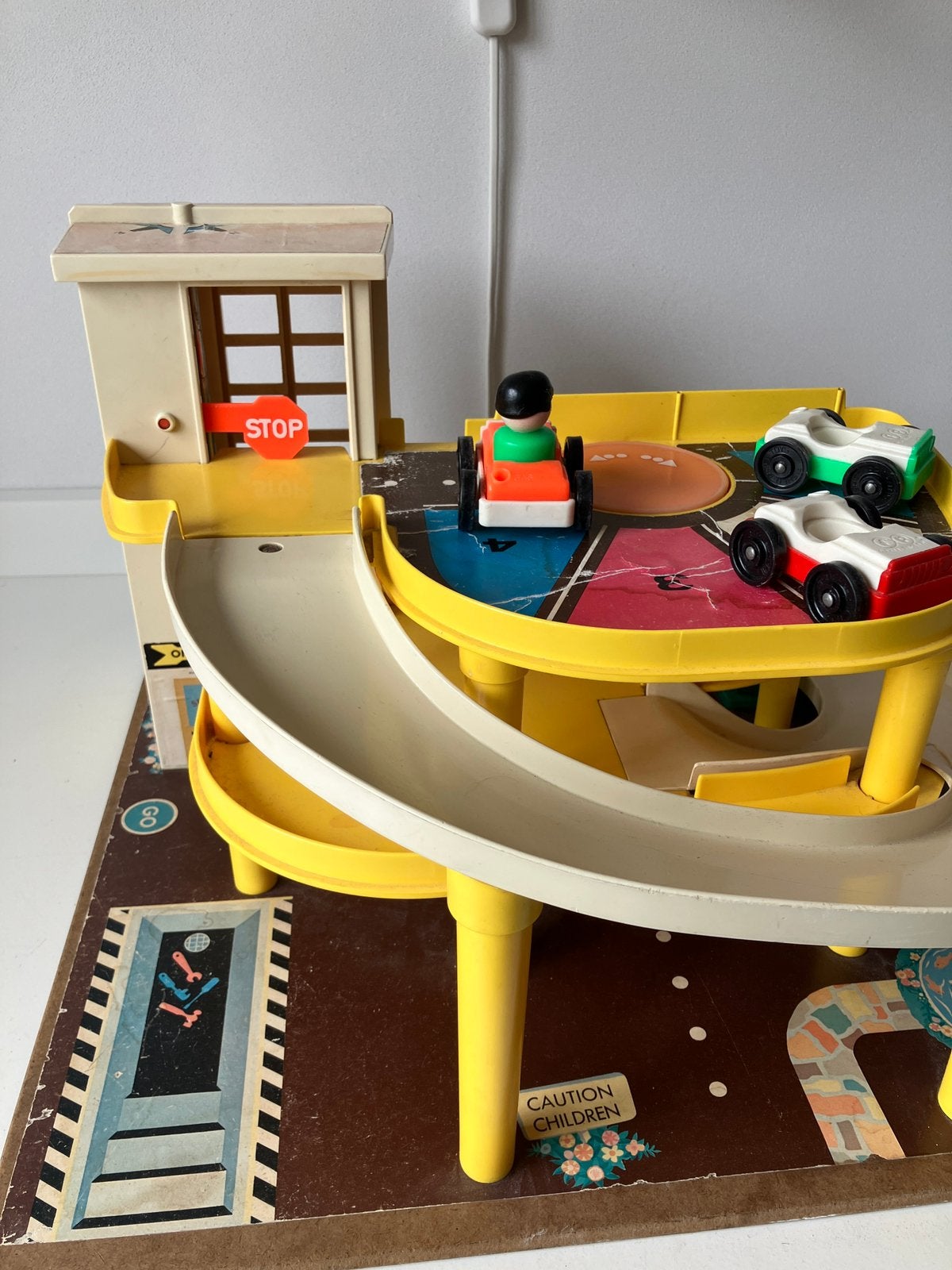 Garage Ficher-Price, Kinderen en Baby's, Speelgoed | Fisher-Price, Ophalen of Verzenden, Gebruikt, Speelset, Met geluid