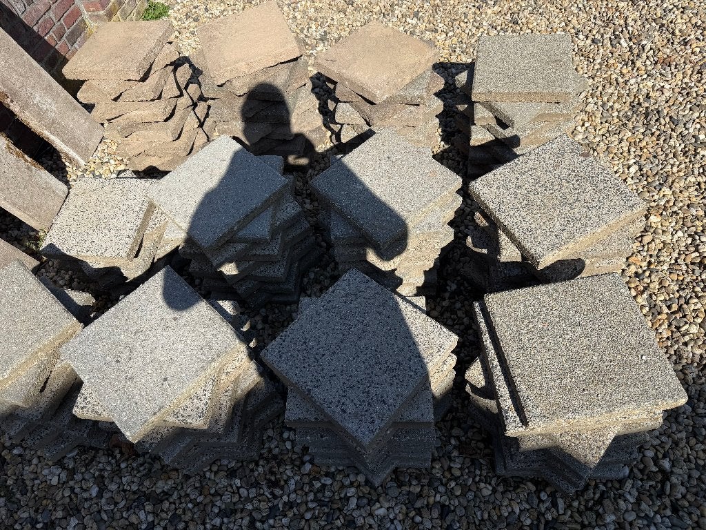 300 Grindtegels 30x30x4, Ophalen, Gebruikt, Beton, Terrastegels