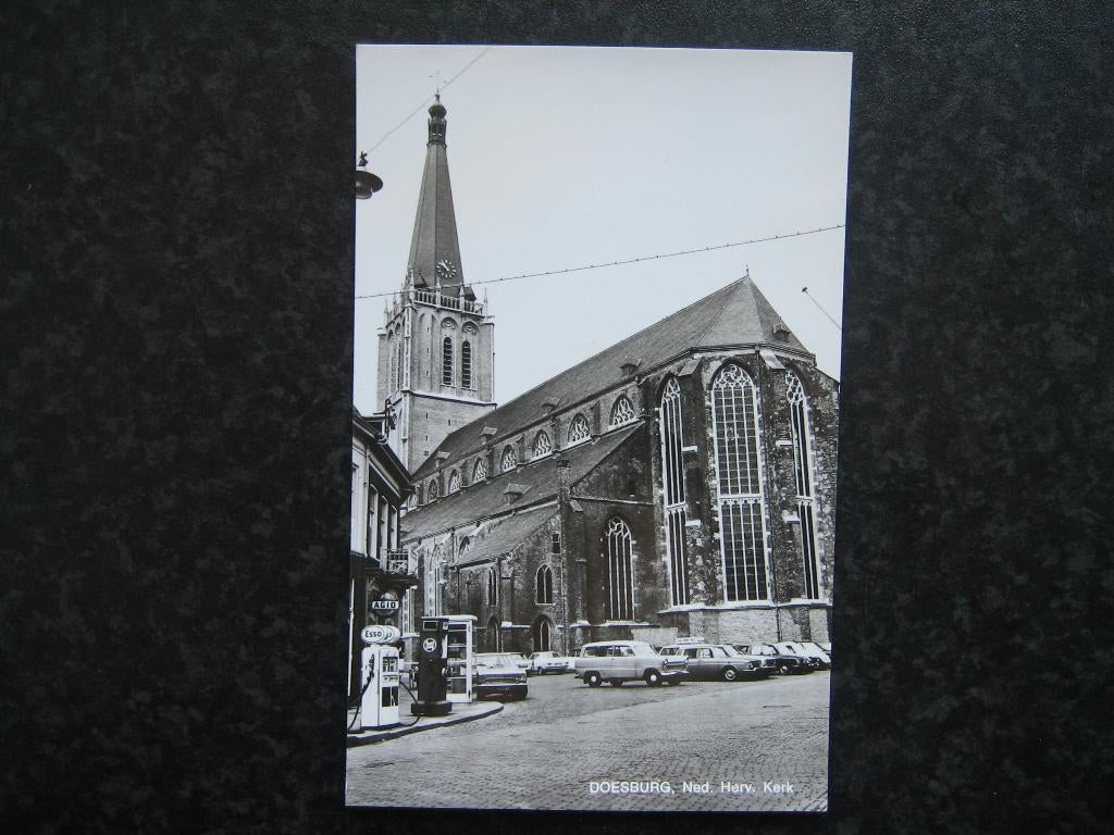 DOESBURG N.H. Kerk ESSO benzinepomp telefooncel 1970, Ophalen of Verzenden, 1960 tot 1980, Gelderland