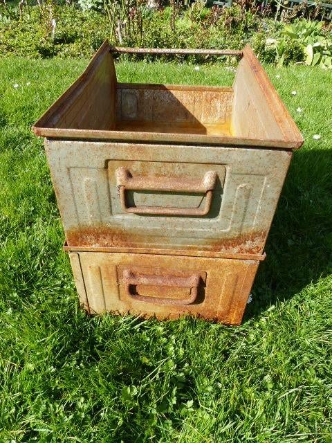 robuuste brocante ijzeren stapelbak industrieel, Antiek en Kunst, Ophalen of Verzenden
