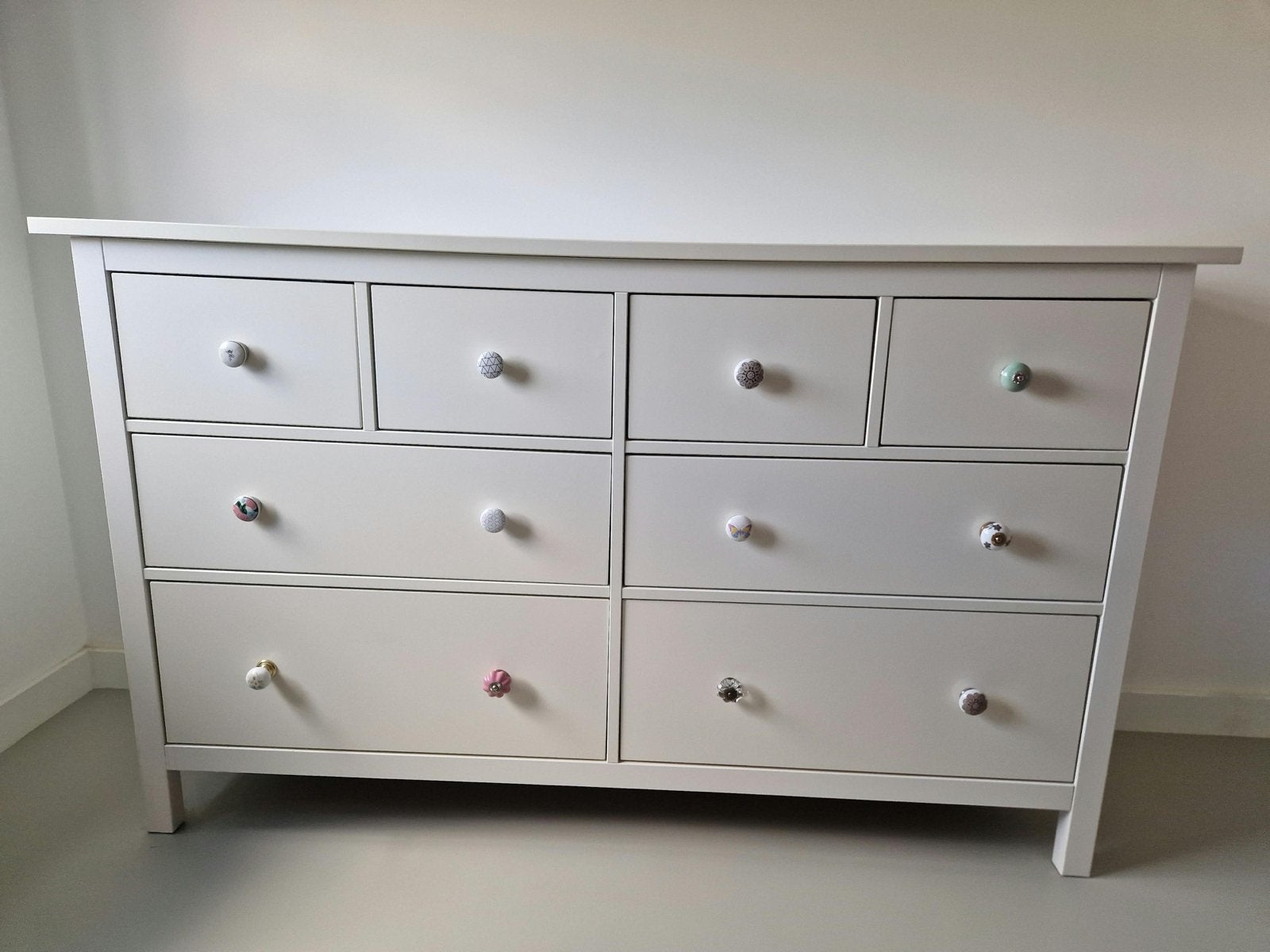 Ikea Hemnes ladekast met diverse leuke knoppen, Ophalen, Gebruikt, 5 laden of meer, 150 tot 200 cm