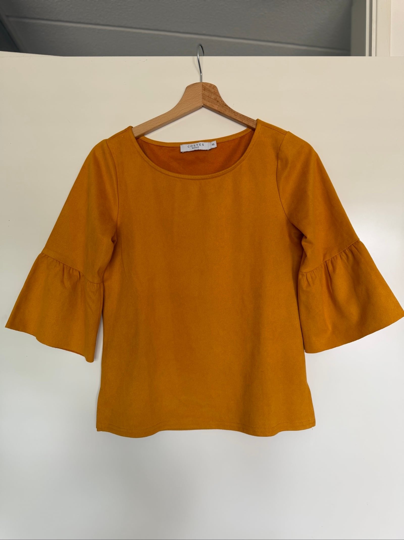Costes Mustard Yellow Flared Sleeve Top XS Soft Fabric, Geel, Ophalen of Verzenden, Zo goed als nieuw, Costes