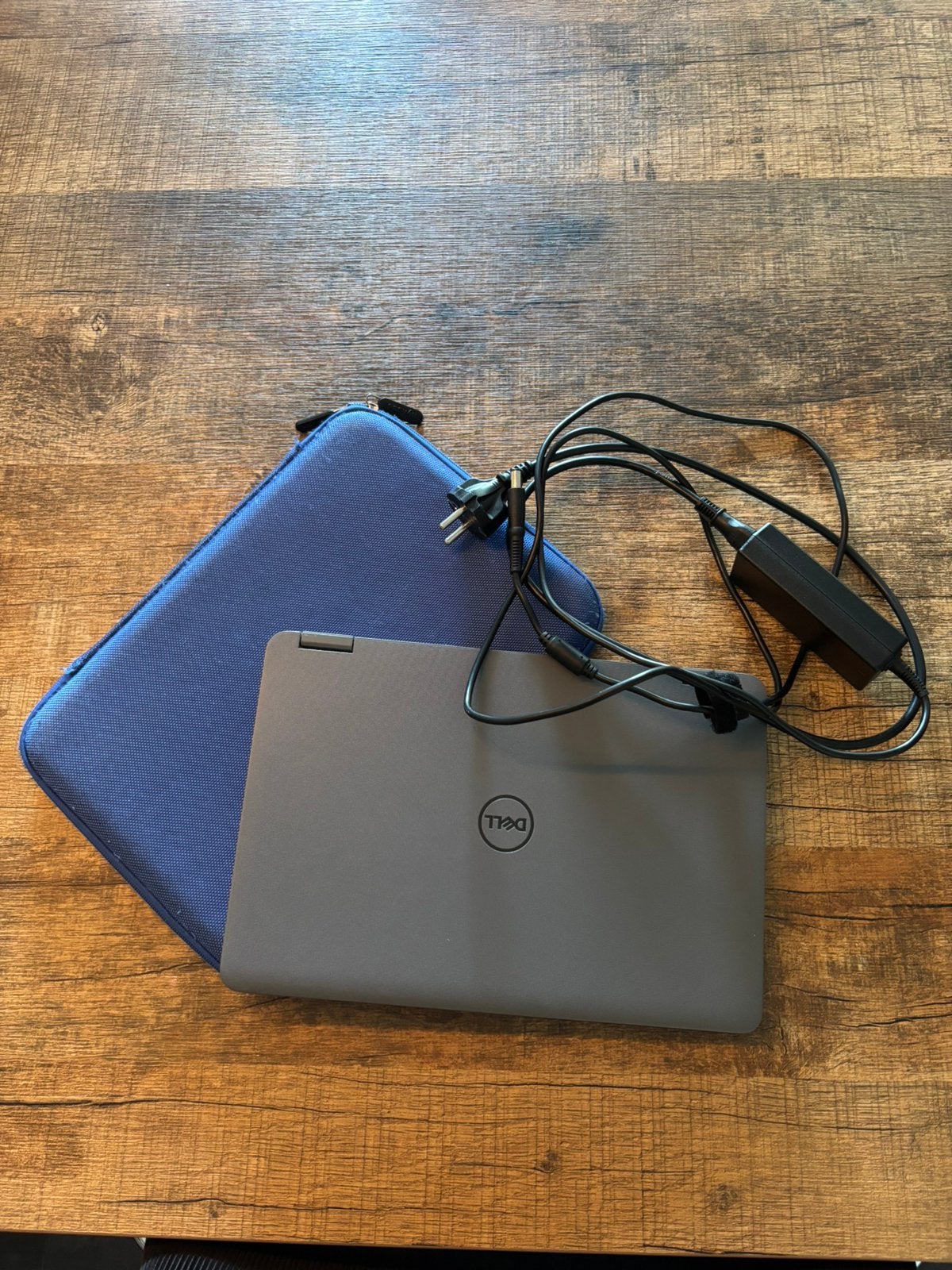 Goede middelbare school laptop Dell Latitude 3120, Computers en Software, Windows Laptops, Gebruikt, Qwerty, Ophalen of Verzenden