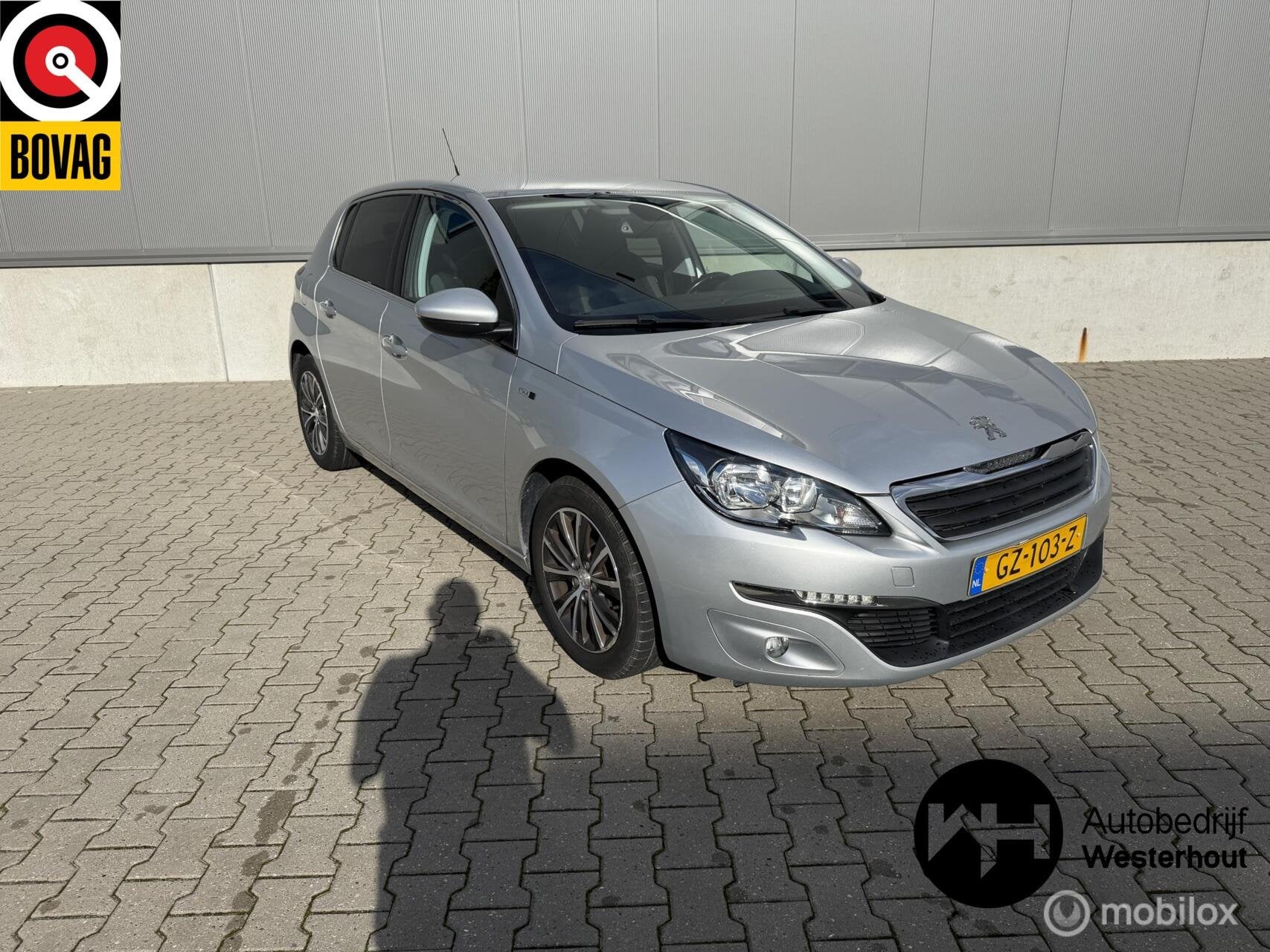 Peugeot 308 1.2 PureTech Style|DISTRIBUTIE & KOPPELING VERVA, Voorwielaandrijving, Gebruikt, Euro 6, 1199 cc