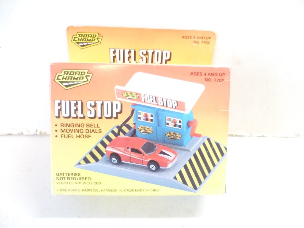 Road Champs 1988 Benzine Garage Fuel Stop met belgeluid 1:64, Ophalen of Verzenden, Nieuw, Overige typen