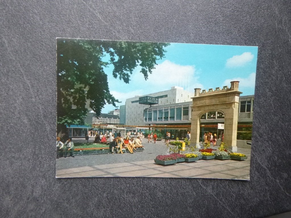 Rotterdam, Lijnbaan met oude poort van ziekenhuis Coolsingel, Verzenden, 1980 tot heden, Ongelopen, Zuid-Holland