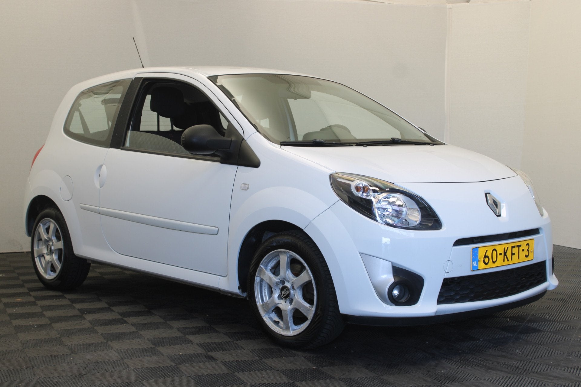 Renault Twingo 1.2 Dynamique (bj 2009), Voorwielaandrijving, Gebruikt, 4 cilinders, Wit