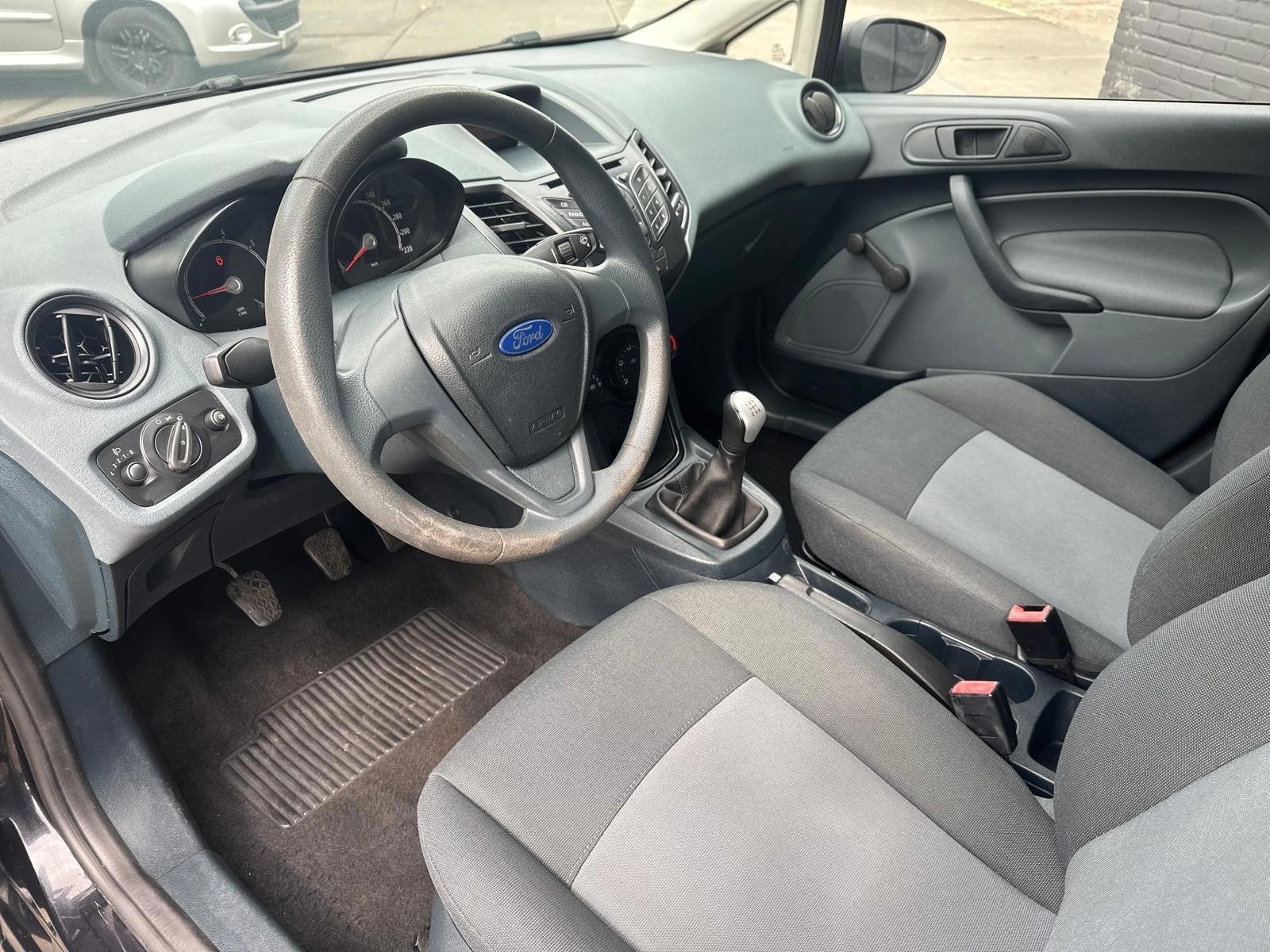 Ford Fiesta 1.25 Lim | Radio Cd AUX Speler | Cv op Afstand |, Voorwielaandrijving, Stof, 4 cilinders, 60 pk