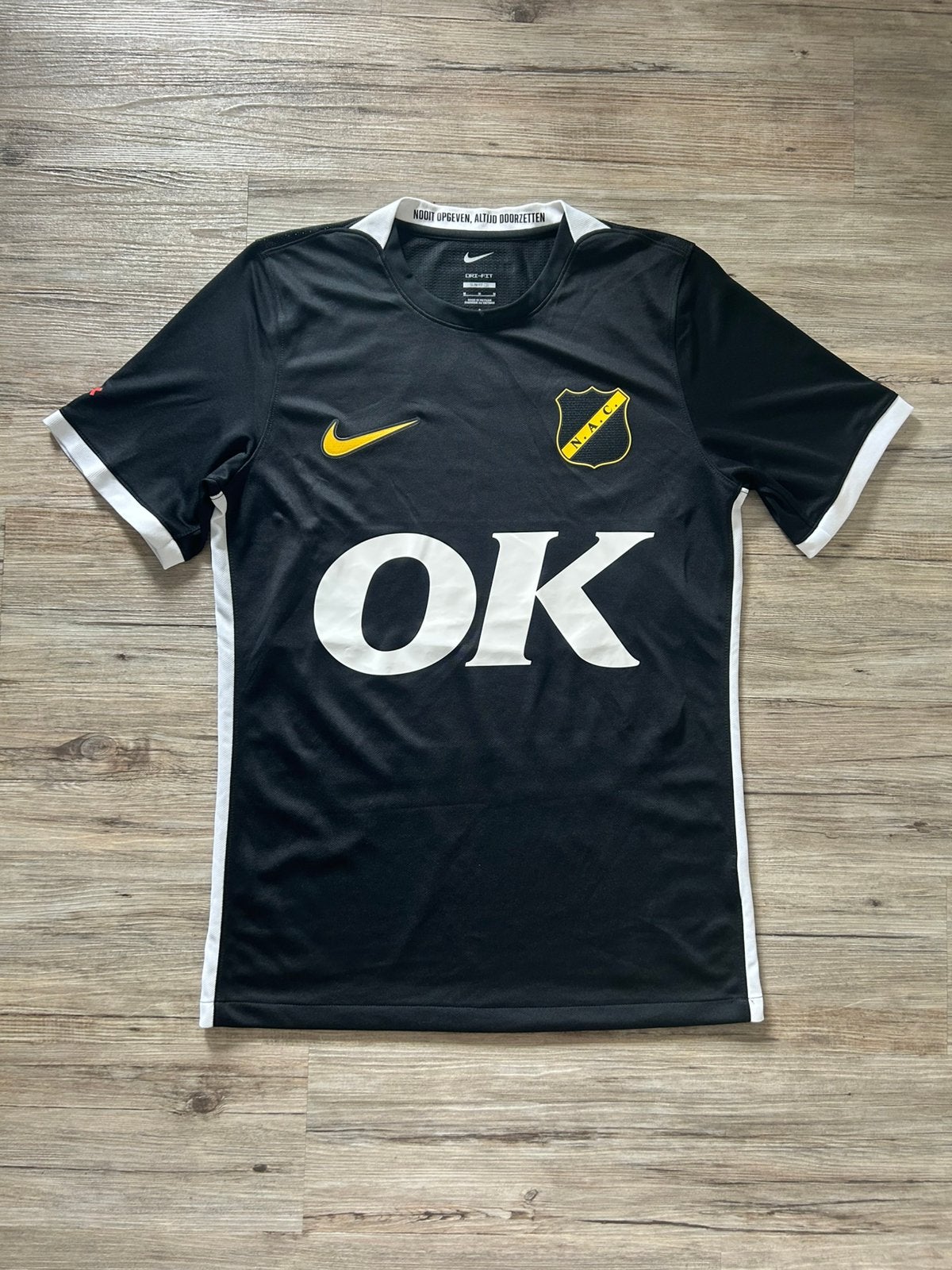 Origineel NAC Breda 3e Shirt 23/24 - Maat M, Maat M, Ophalen of Verzenden, Zo goed als nieuw, Shirt