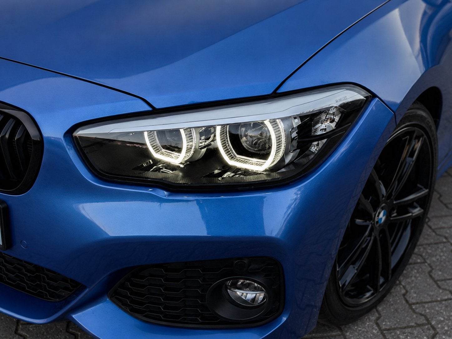 BMW 118i M-Sport/NAP!/Shadow Line/Automaat/Leder/Panoramadak, Auto's, Euro 5, Blauw, 650 kg, 3 cilinders