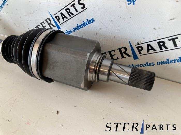 Aandrijfas links-voor van een Mercedes Sprinter, Auto-onderdelen, Motor en Toebehoren, 12 maanden garantie, -, Nieuw, Ophalen of Verzenden
