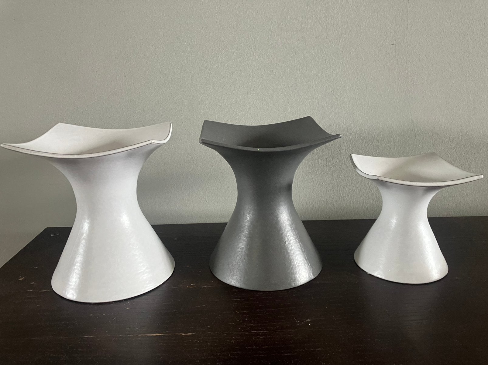 Zweitse Landsheer voor Cor Unum - Set van 3 Vazen, Antiek en Kunst, Antiek | Vazen, Ophalen