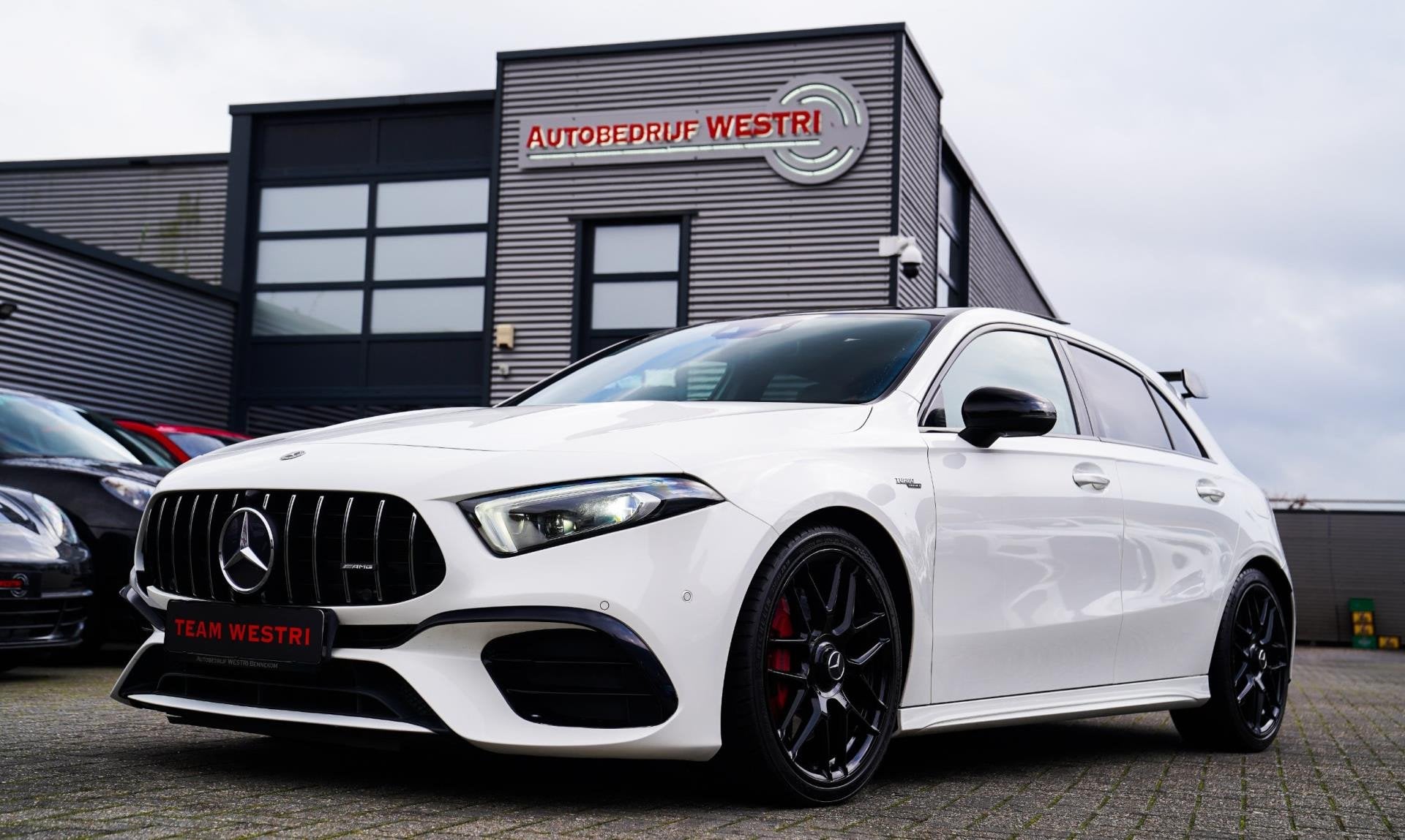 Mercedes-Benz A-klasse AMG 45 4MATIC+ Premium Plus | Panoram, Automaat, Gebruikt, 4 cilinders, Wit
