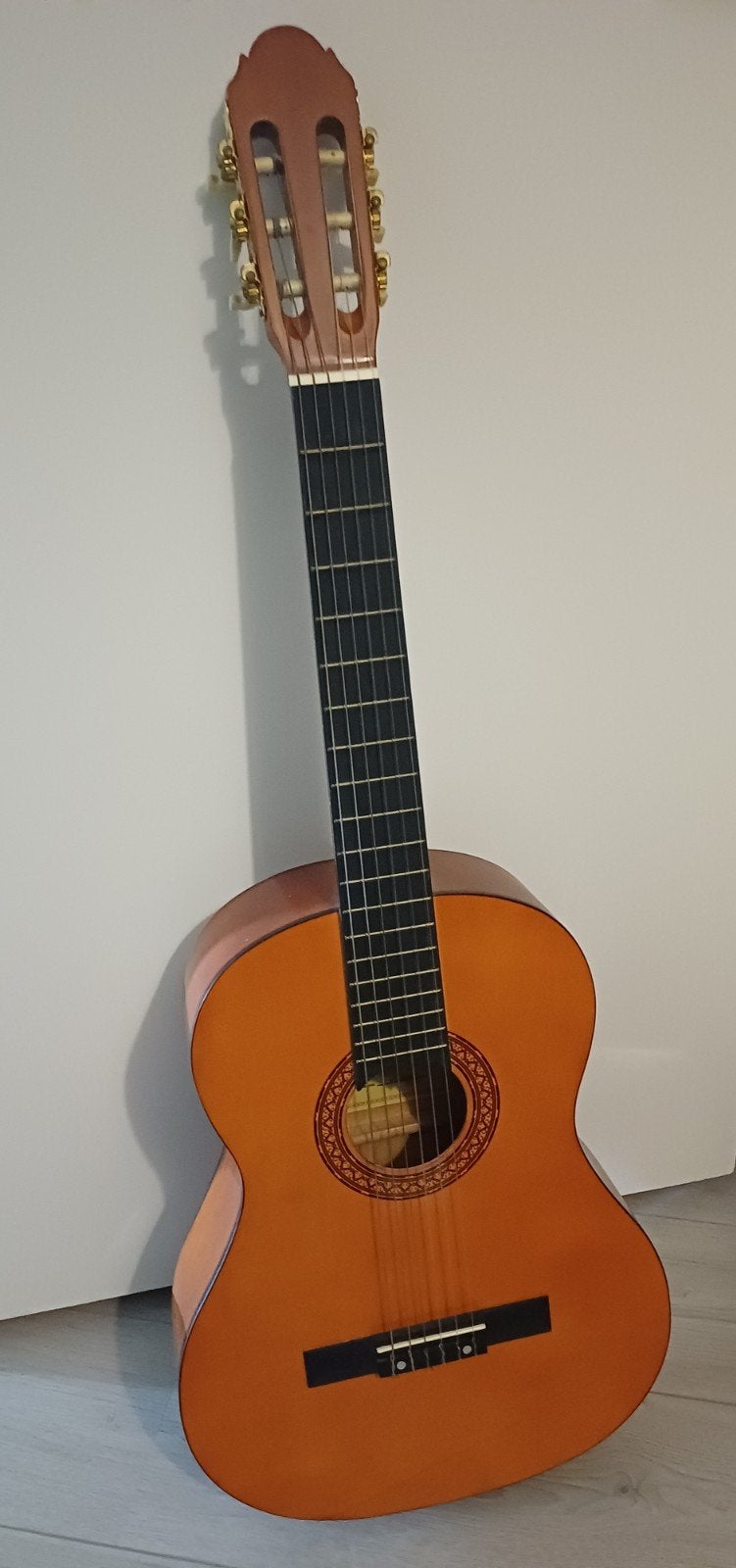 Martinez Spaanse gitaar - moet gestemd worden, Ophalen, Gebruikt, Klassieke of Spaanse gitaar