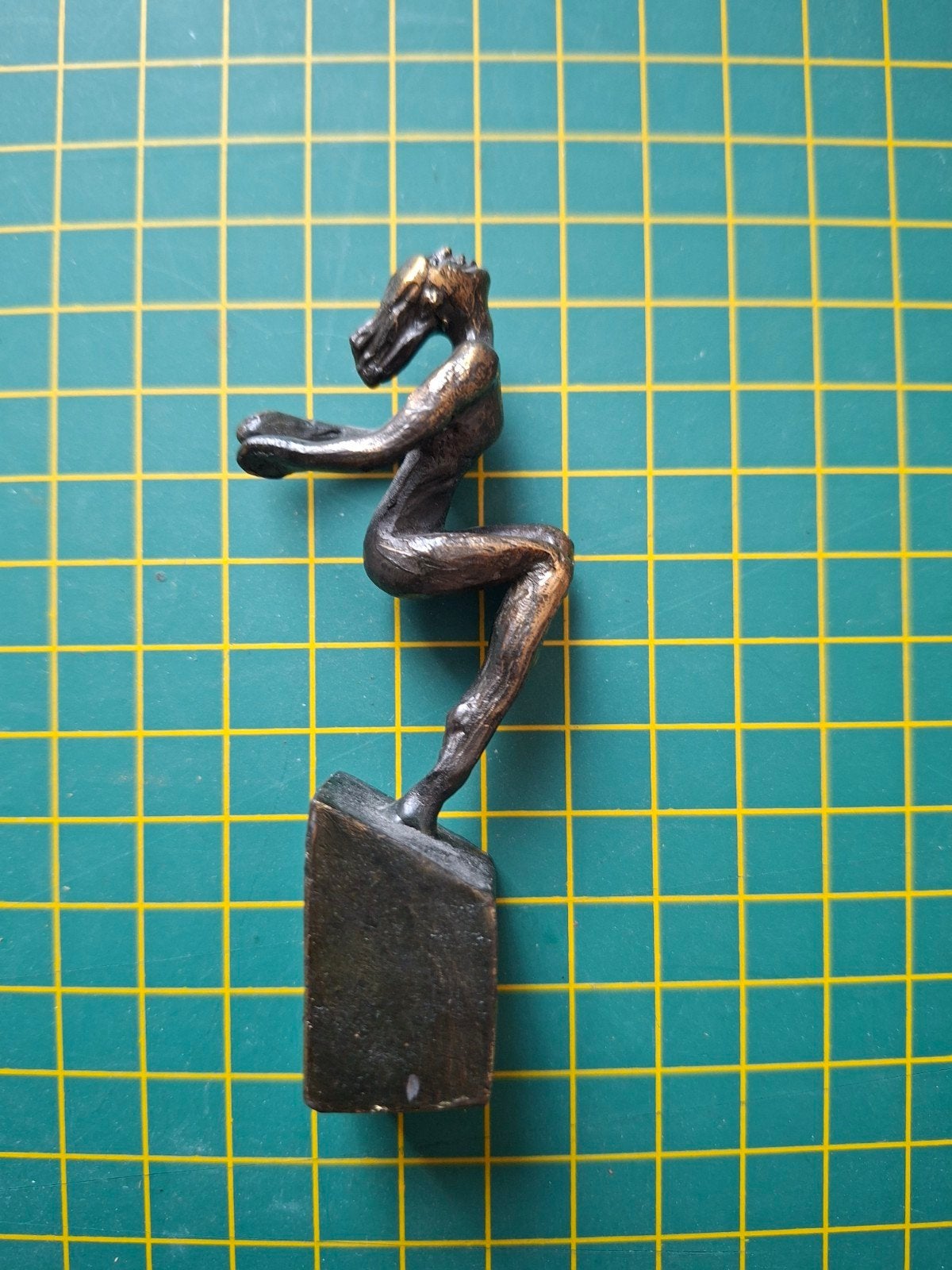 bronzen beeld De Sprong gestileerde vrouw-figuur startsprong, Ophalen of Verzenden, Huis en Inrichting