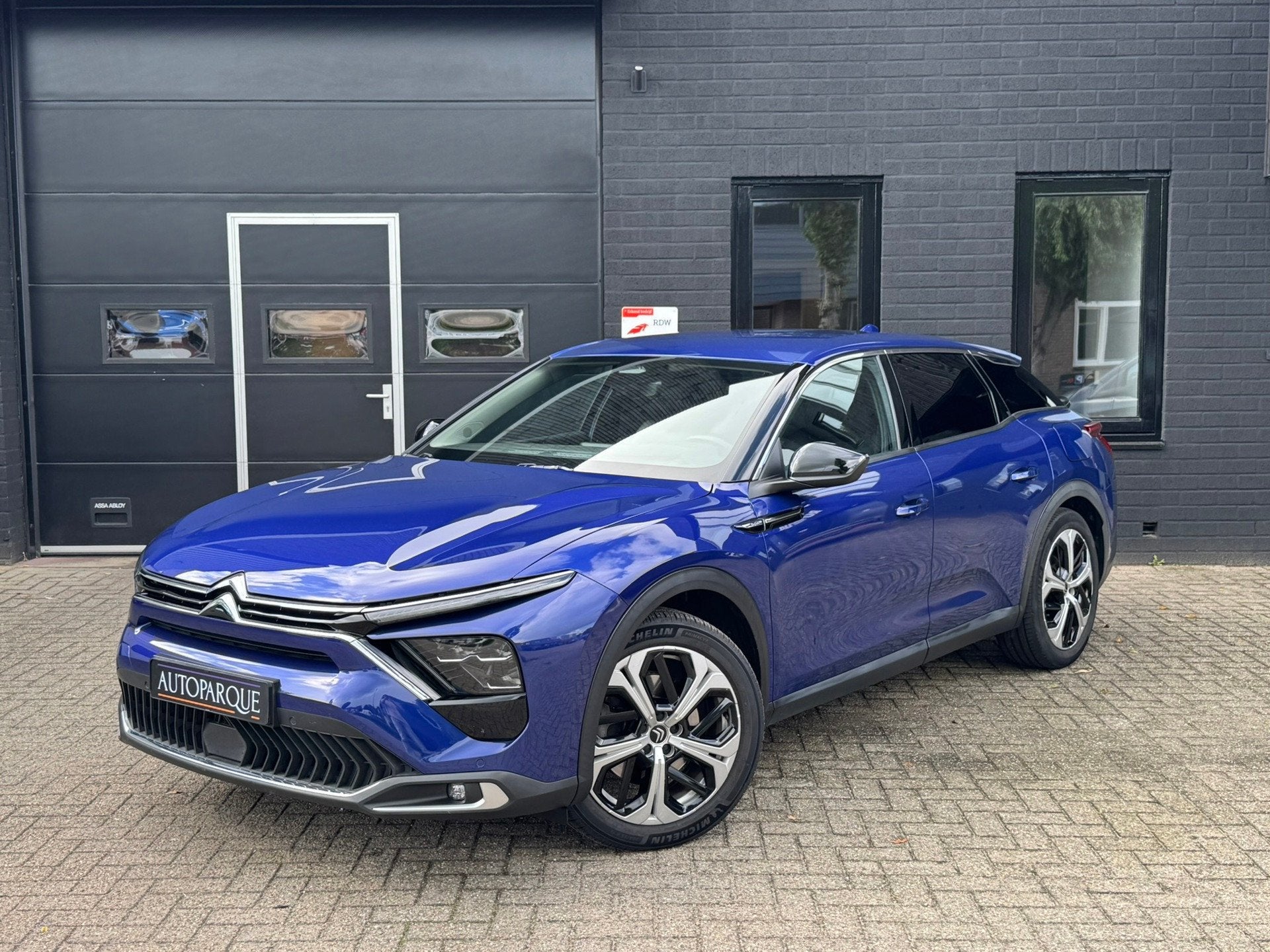 Citroen C5 X 1.6 Plug-in Hybrid 225 Feel - Onderhoud aanwezi, Auto's, 1350 kg, Stof, Gebruikt, Euro 6