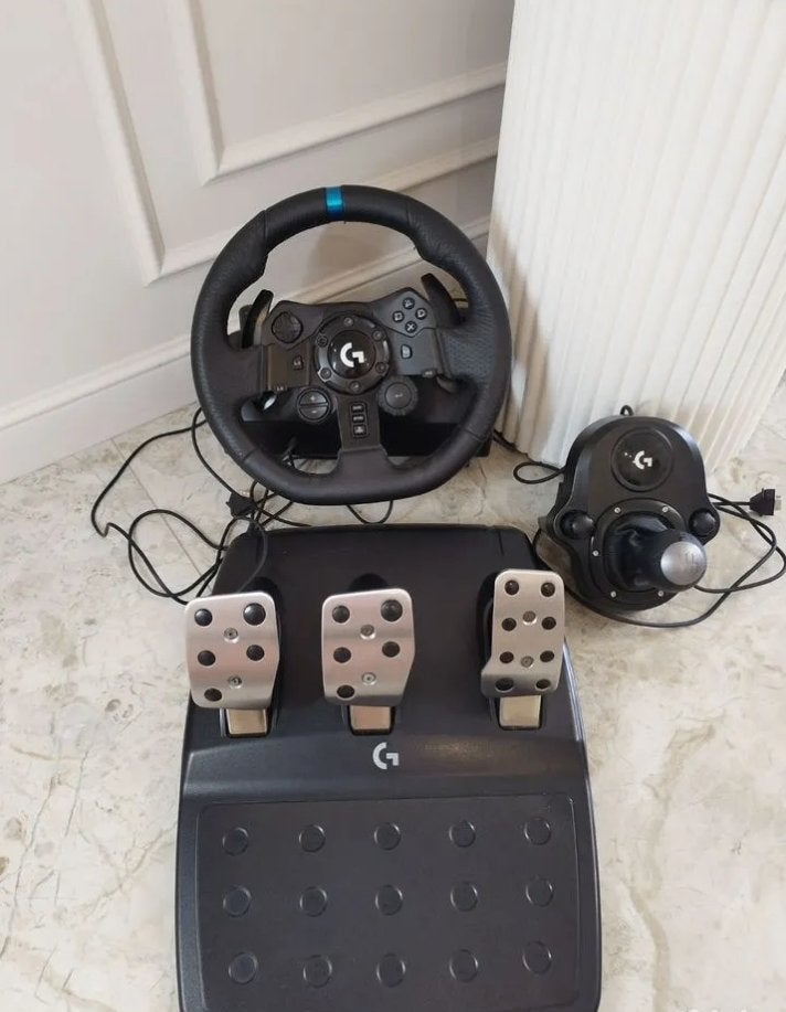 logitech g923, Spelcomputers en Games, Spelcomputers | Sony PlayStation Consoles | Accessoires, Ophalen of Verzenden, Zo goed als nieuw