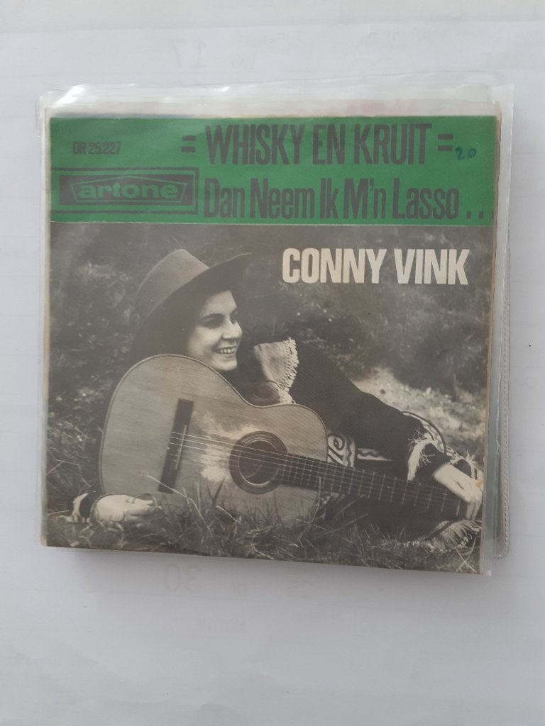 Conny Vink , Whisky en kruit ., Ophalen of Verzenden, Zo goed als nieuw, 12 inch, Levenslied of Smartlap