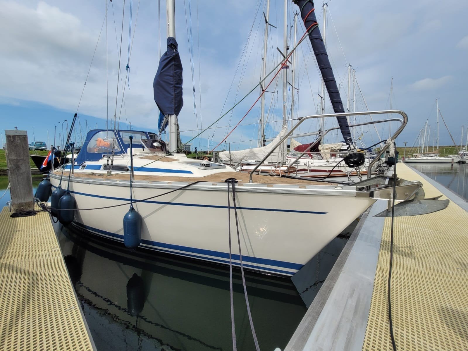 Bavaria 30 - Rijk uitgerust zeiljacht met 2 hutten, Watersport en Boten, Kajuitzeilboten en Zeiljachten, 19 pk, 9 m, Gebruikt