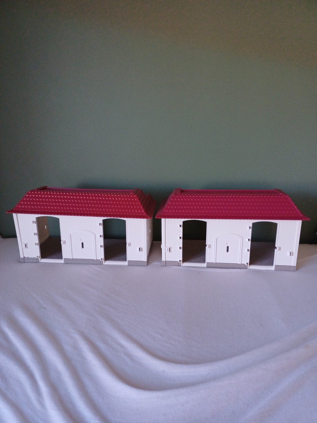 Schleich uitloopstallen prijs voor beide., Ophalen of Verzenden, Gebruikt, Poppenhuis
